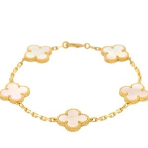 Alhambra style bracelet